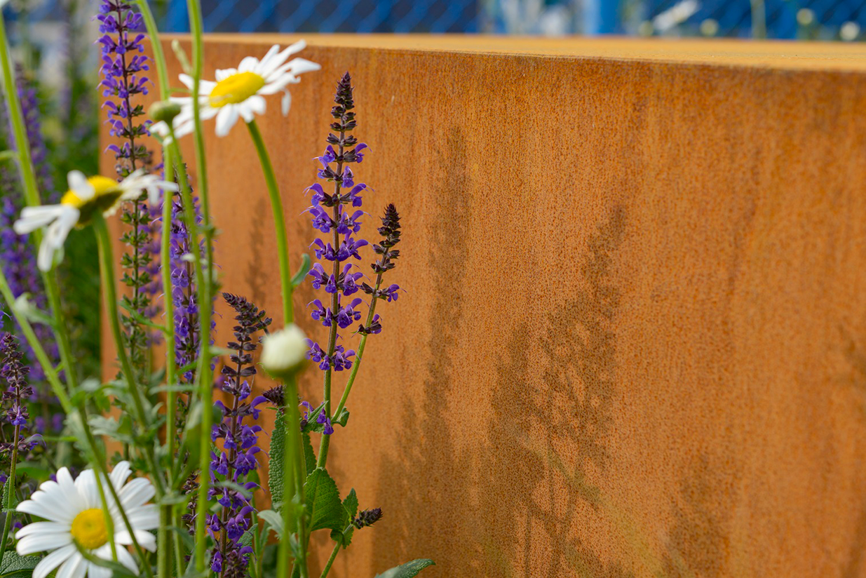 Cortenstahl im Garten