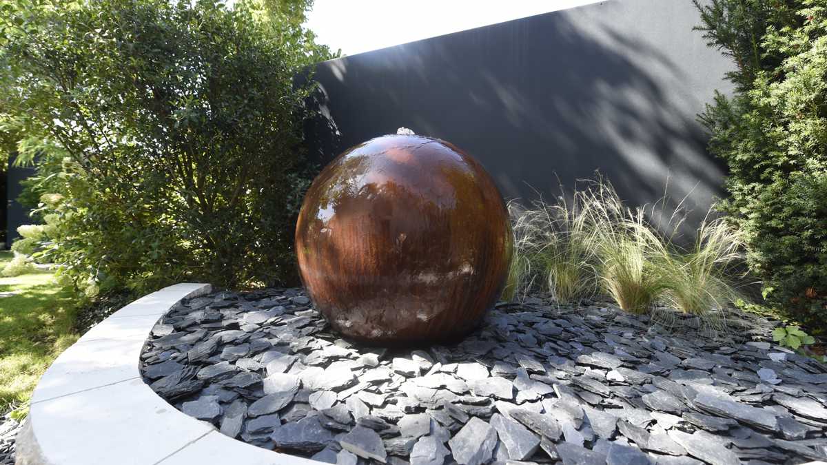 Quellbrunnen mit Kugel, SAMOA