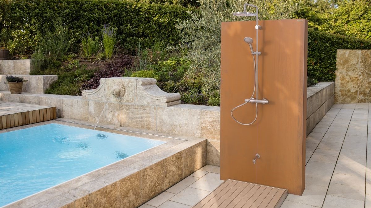 Gartendusche AQUA SHOWER - mit Regenbrause - direkt am Pool