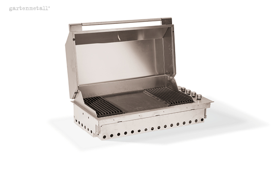 A stainless steel grill opens its lid, revealing grates and control knobs, against a neutral studio background. Text: 'gartenmetall®'.