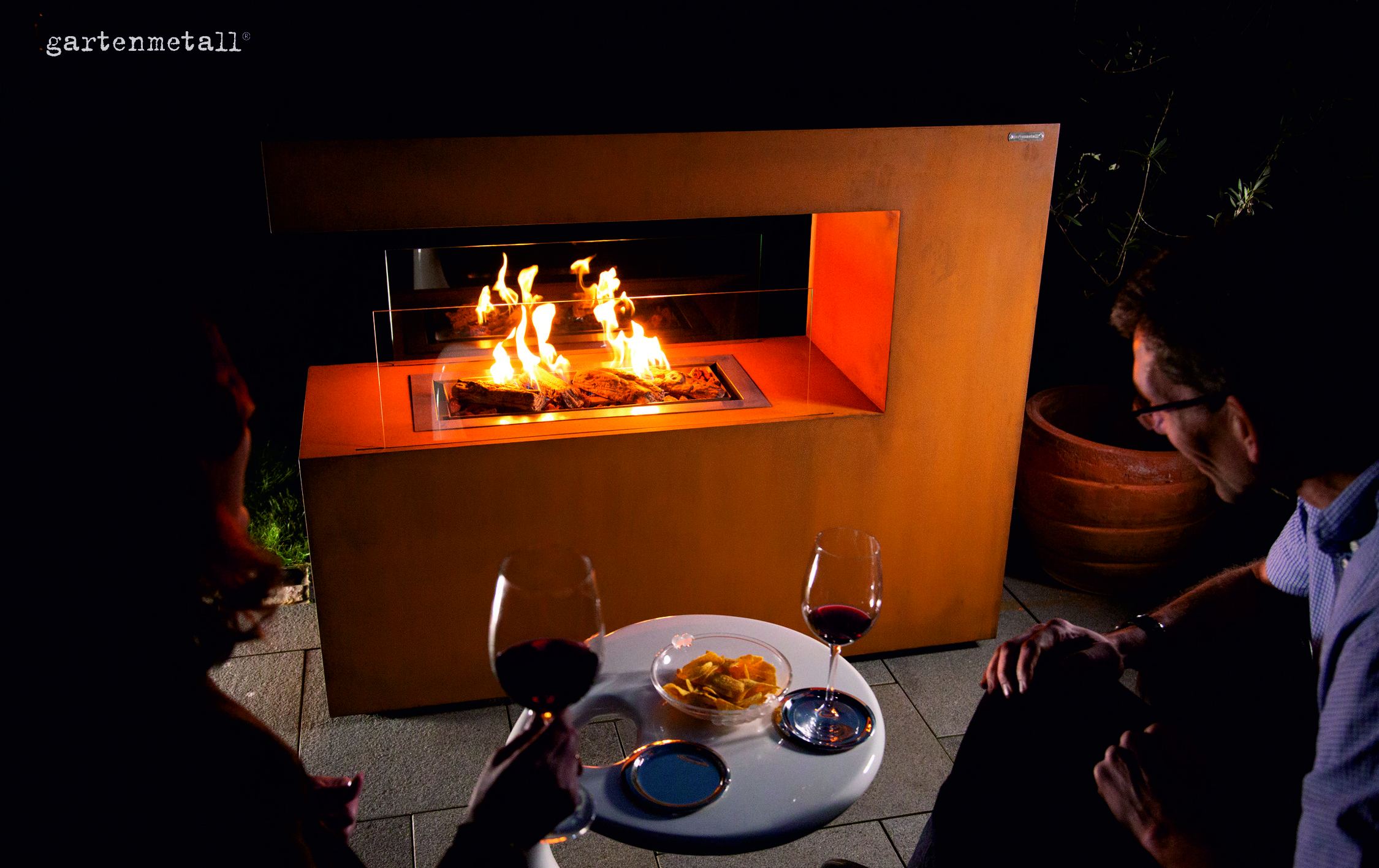 Stilvolles Ambiente mit unserem NEMEA Loungefeuer