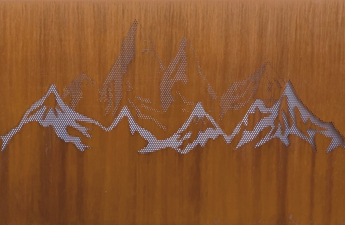 Perforated grid and contour images